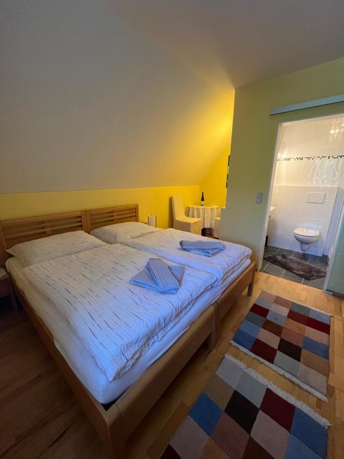 שפיטל אם זמרינג Privatzimmer Familie Pair/Schmoll חדר תמונה