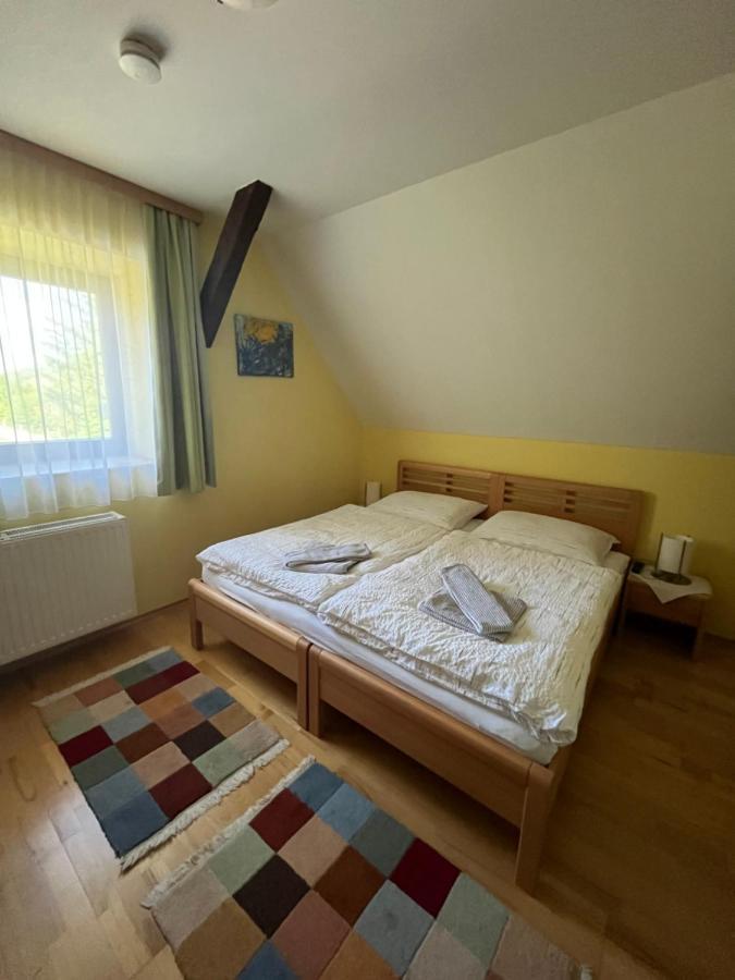 שפיטל אם זמרינג Privatzimmer Familie Pair/Schmoll חדר תמונה